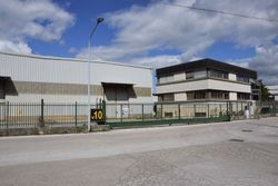 Office building with office buildings and exclusive court - Lot 2780 (Auction 2780)