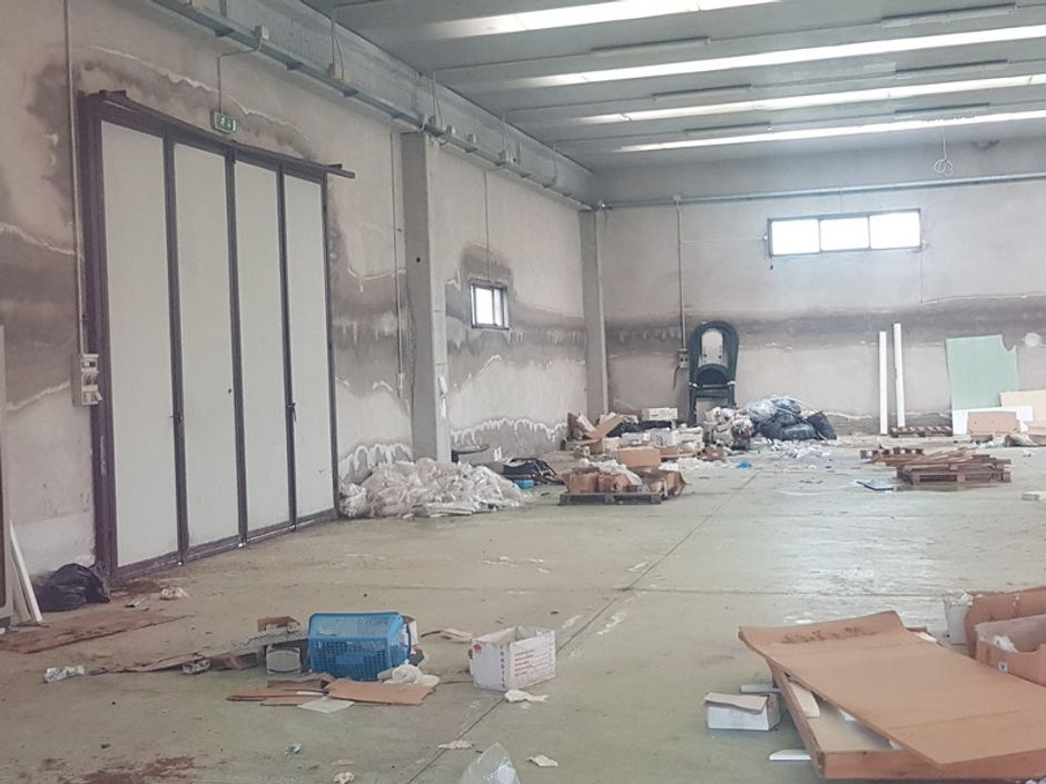 #2785 Capannone industriale con uffici in vendita - foto 2