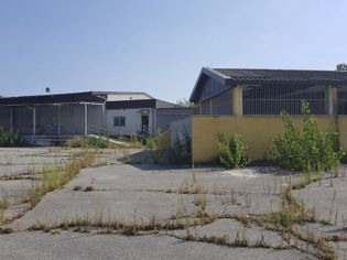 Capannoni artigianali in vendita