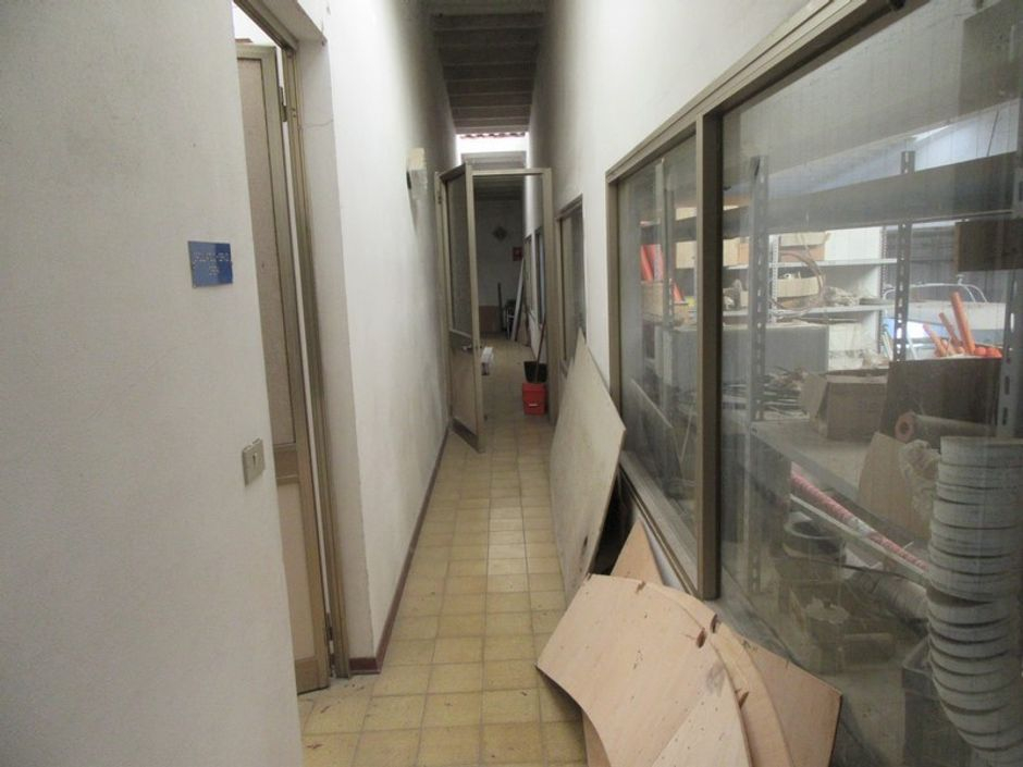 #2802 Capannone ad uso opificio con uffici in vendita - foto 3