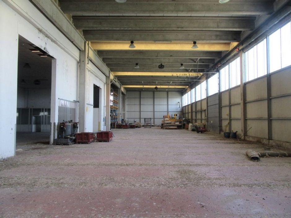 #3179 Capannone produttivo con sala espositiva in vendita - foto 2