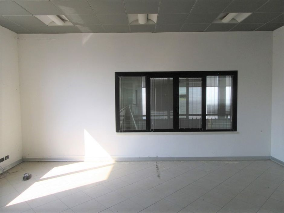 #3179 Capannone produttivo con sala espositiva in vendita - foto 10