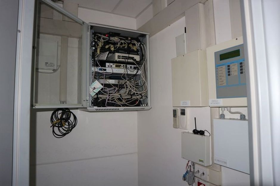 #3542 Porzione di capannone con laboratori e uffici in vendita - foto 4
