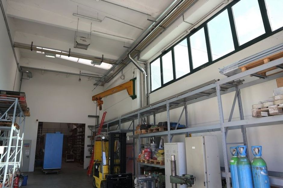 #3542 Porzione di capannone con laboratori e uffici in vendita - foto 7