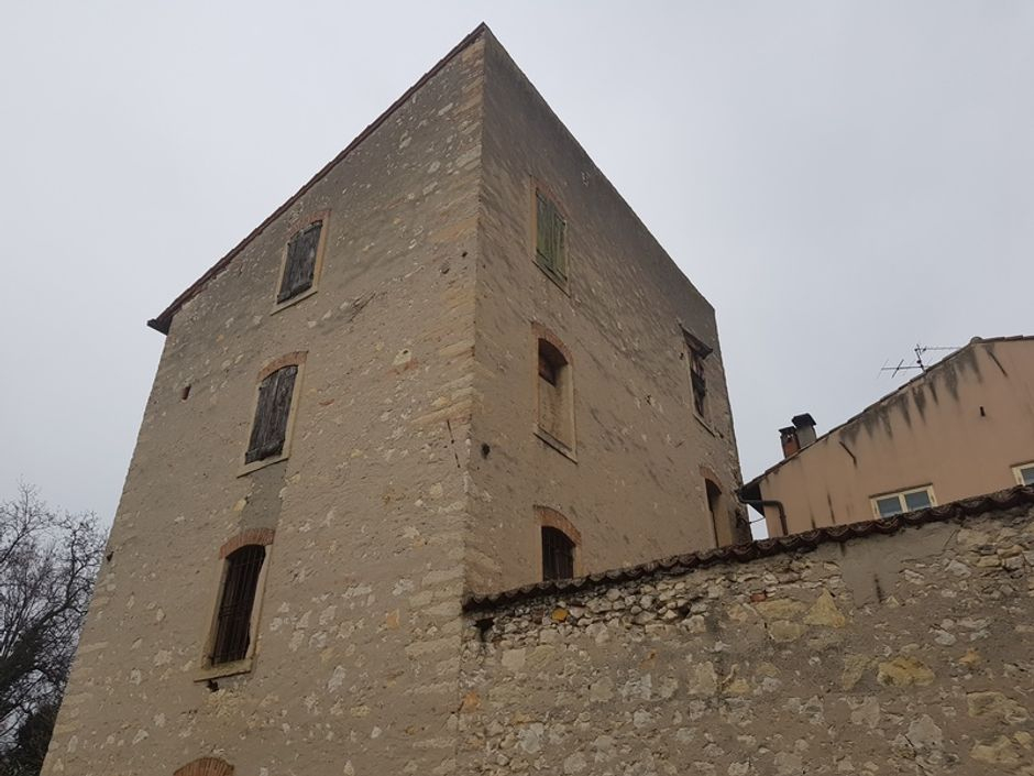 #3577 Magazzino su quattro piani con corte esclusiva in vendita - foto 4