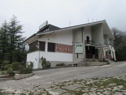 Commercial accommodation building with apartment - Lot 3827 (Auction 3827)