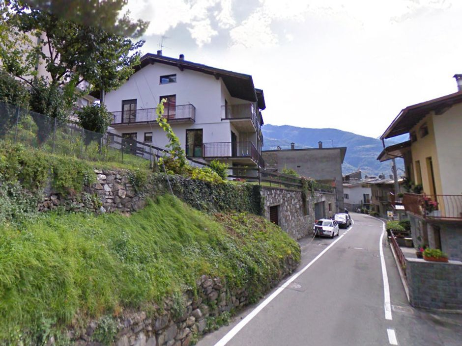 #3931 Magazzino con posto auto di 82 mq in vendita - foto 3