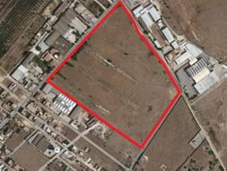 Tierra que cae en el área 