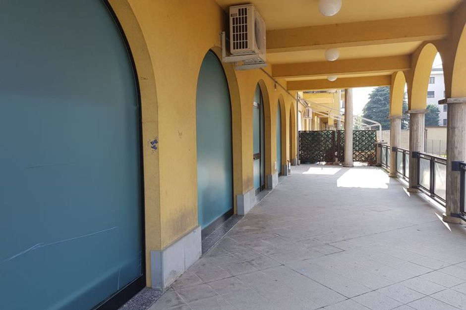#4143 Negozio in complesso residenziale (sub 5) in vendita - foto 4