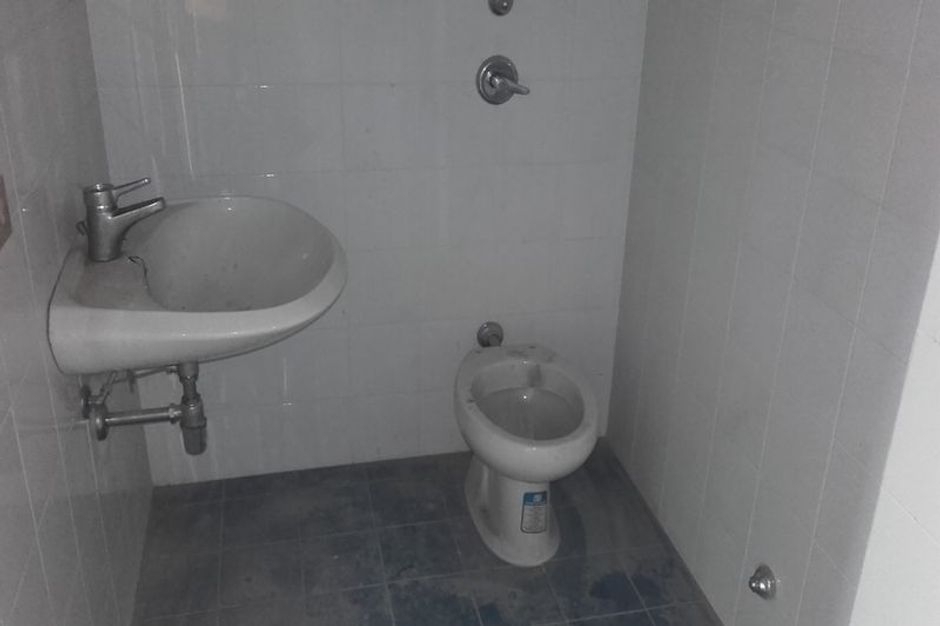 #4145 Negozio in complesso residenziale (sub 20) in vendita - foto 8