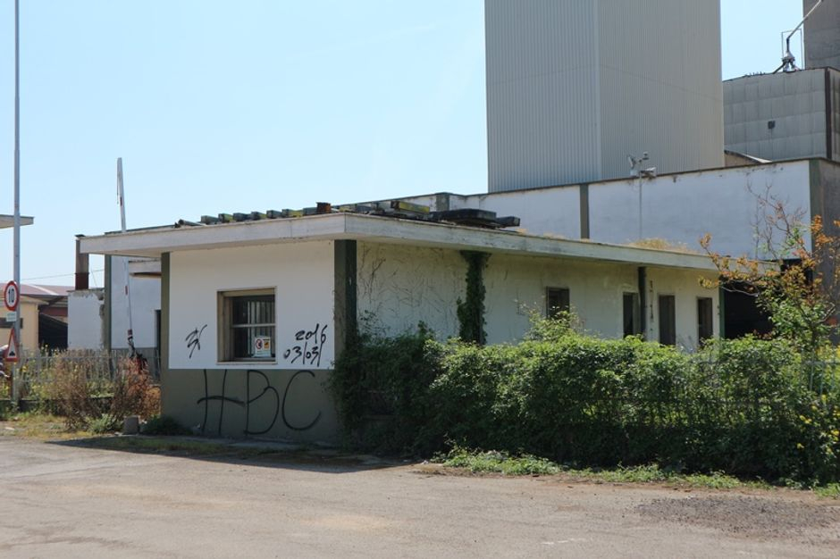#4160 Complesso produttivo con palazzina uffici e portineria in vendita - foto 3