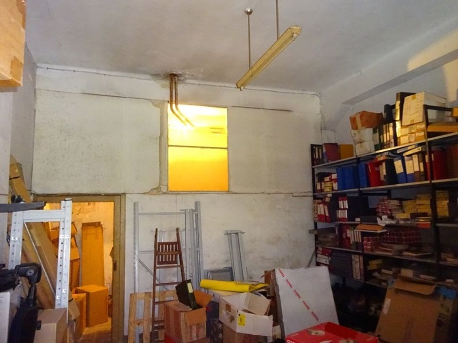 #4161 Magazzino in zona centrale in vendita - foto 4
