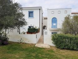 Apartment and garden in residence with swimming pool - Lot 4204 (Auction 4204)