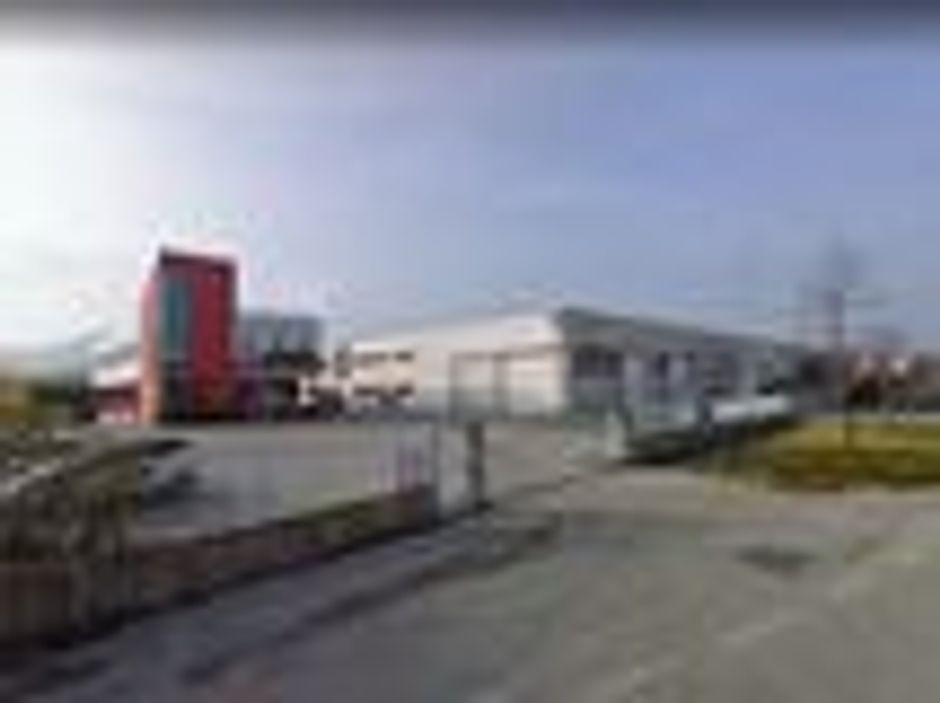 #4218 Capannone artigianale con palazzina uffici e parcheggio in vendita - foto 2