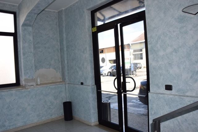 Con servizi in vendita