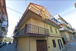 Second floor apartment - Lot 4286 (Auction 4286)