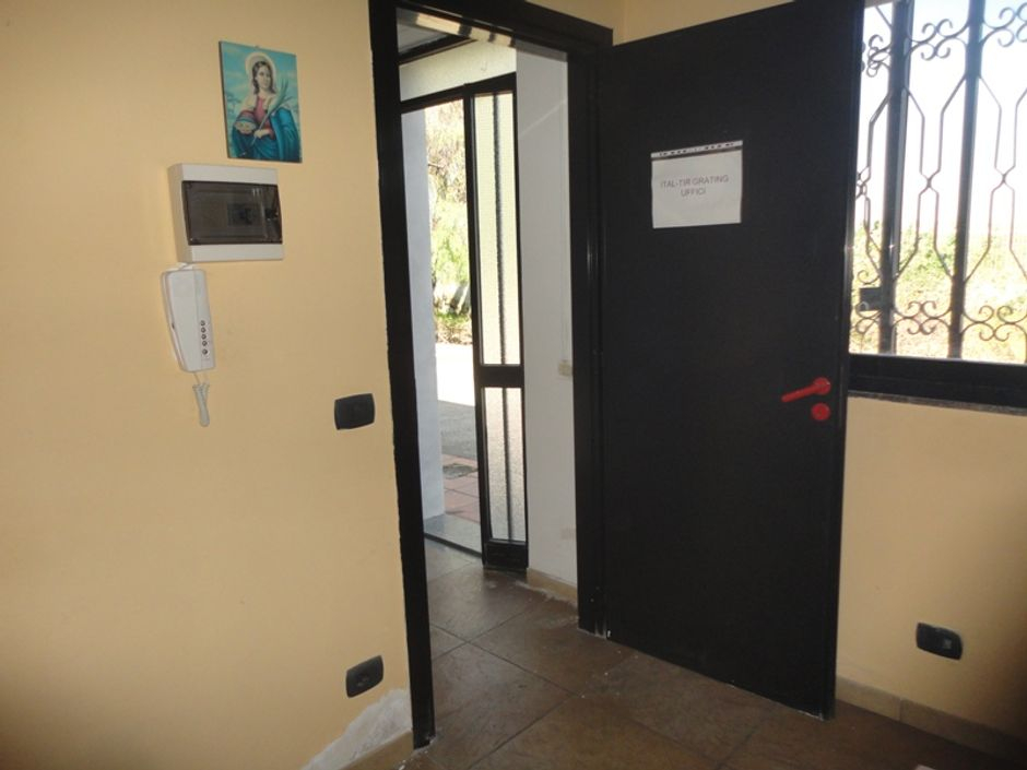 #4412 Porzione di capannone artigianale con uffici in vendita - foto 5