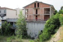 Residential complex in the rough back - Lot 4435 (Auction 4435)