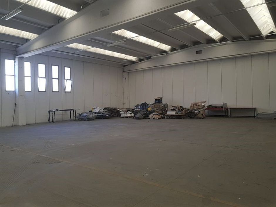 #4589 Porzione di capannone artigianale in vendita - foto 1