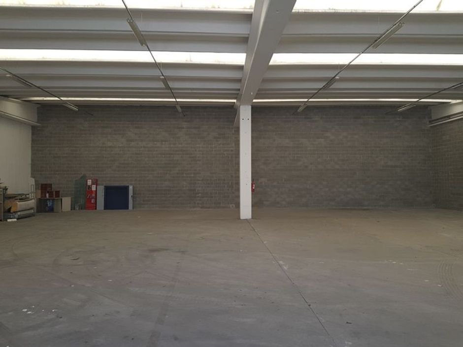 #4589 Porzione di capannone artigianale in vendita - foto 3