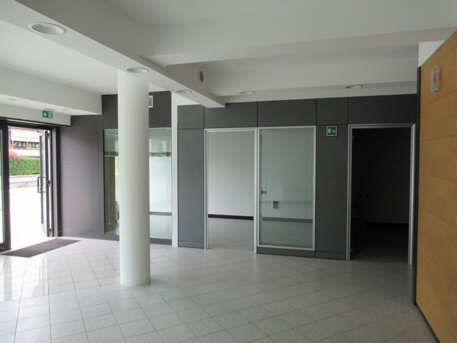 #4628 Negozio in complesso residenziale (sub 81) in vendita - foto 4