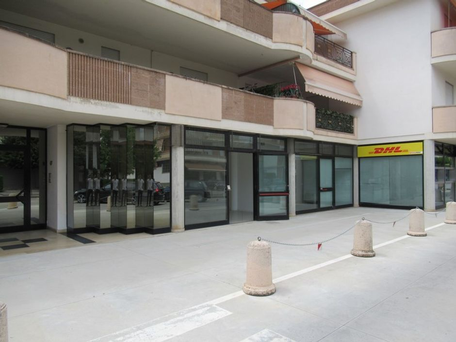 #4629 Negozio in complesso residenziale (sub 141) in vendita - foto 8