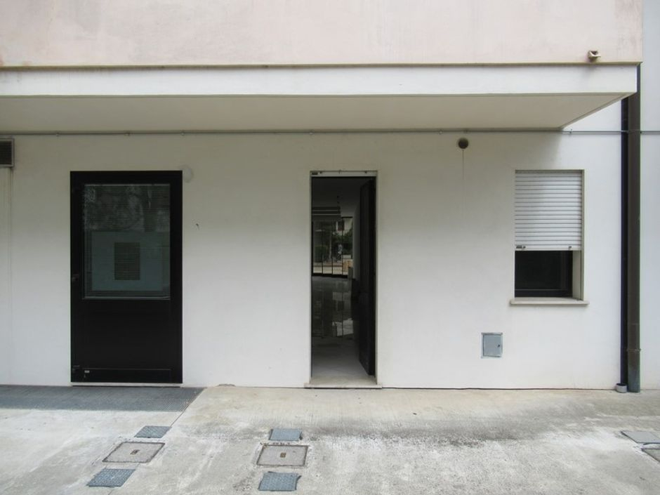 #4629 Negozio in complesso residenziale (sub 141) in vendita - foto 9