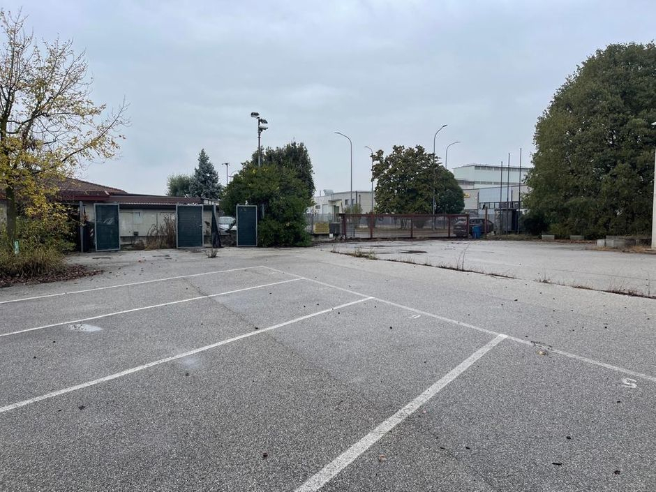 #4708 Capannone con uffici ed abitazione in vendita - foto 20