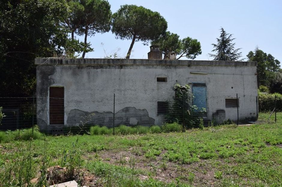 #4844 Sala di ritrovo con bar e servizi in vendita - foto 3