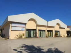 Capannone commerciale, rudere e area parcheggio - Lotto 4860 (Asta 4860)