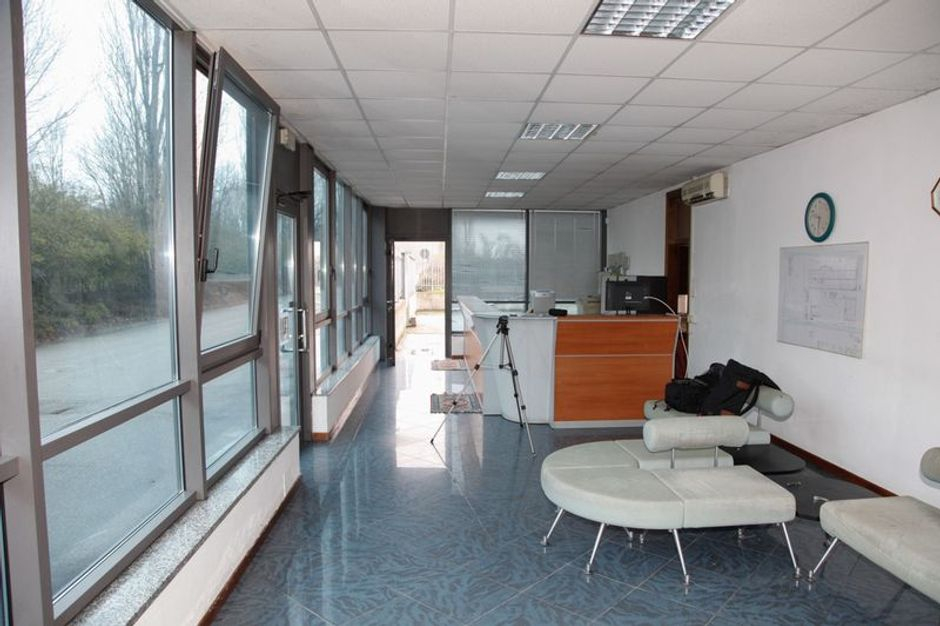 #4922 Complesso produttivo con area edificabile in vendita - foto 10