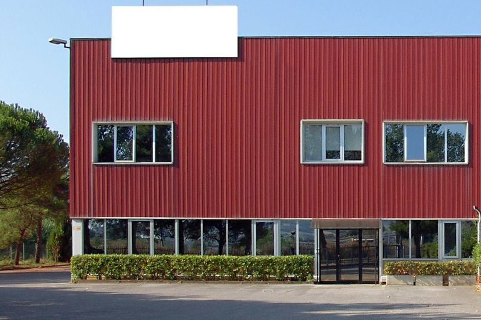 #4933 Opificio industriale con corte di pertinenza in vendita - foto 3