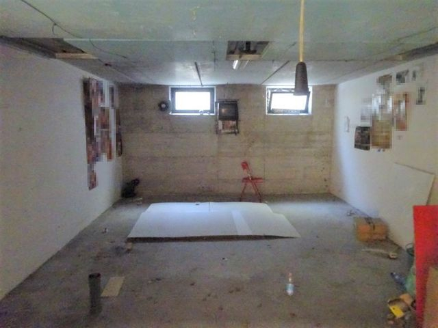 Garage in vendita