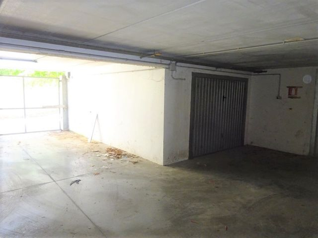 Garage in vendita