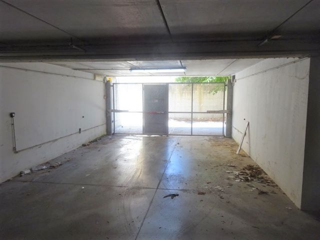 Garage in vendita