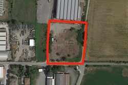 Urban production area partly building - Lote 4968 (Subasta 4968)