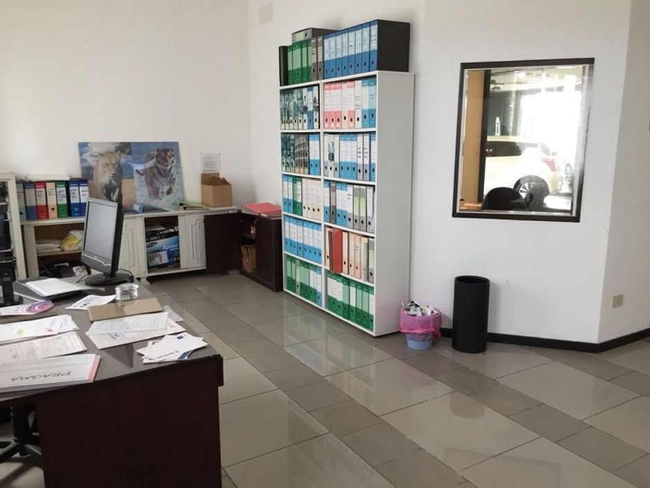 #4973 Capannone con showroom officina e appartamento in vendita - foto 7