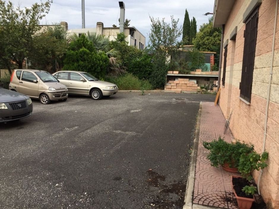 #4973 Capannone con showroom officina e appartamento in vendita - foto 10