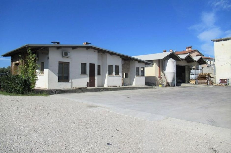 #5016 Cessione di azienda per attività produttiva in vendita - foto 3