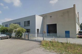 Capannoni artigianali in vendita
