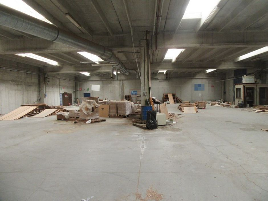#5083 Stabilimento industriale con area di pertinenza in vendita - foto 10