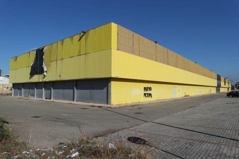 #5091 Capannone commerciale con sala mostra ed uffici in vendita - foto 4