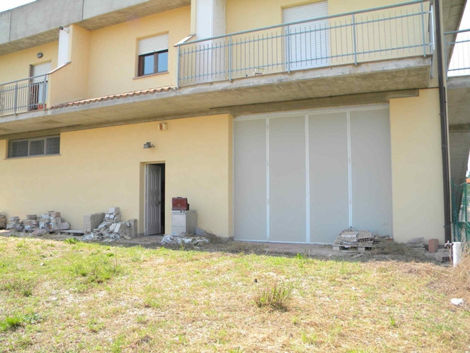 #5191 Magazzino in zona industriale in vendita - foto 3