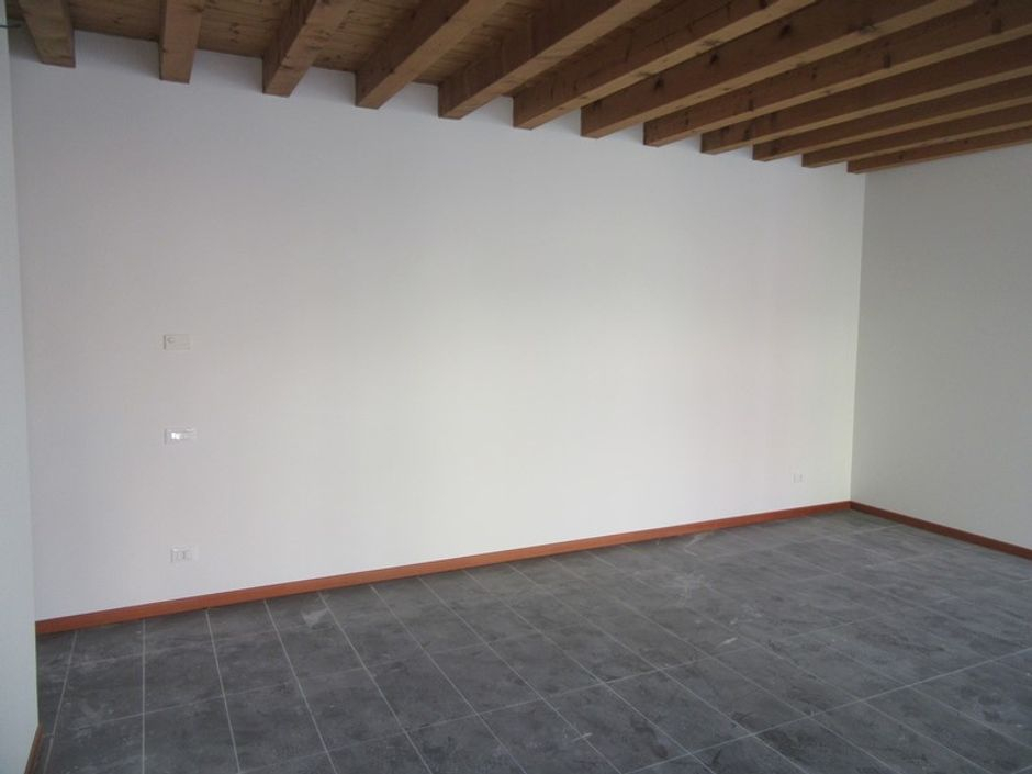 #5506 Negozio con garage e cantina in vendita - foto 7