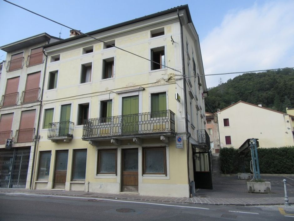 #5512 Locale ad uso Bar da Ristrutturare in vendita - foto 1