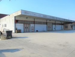 Industrial warehouse with ample storage - Lot 5572 (Auction 5572)