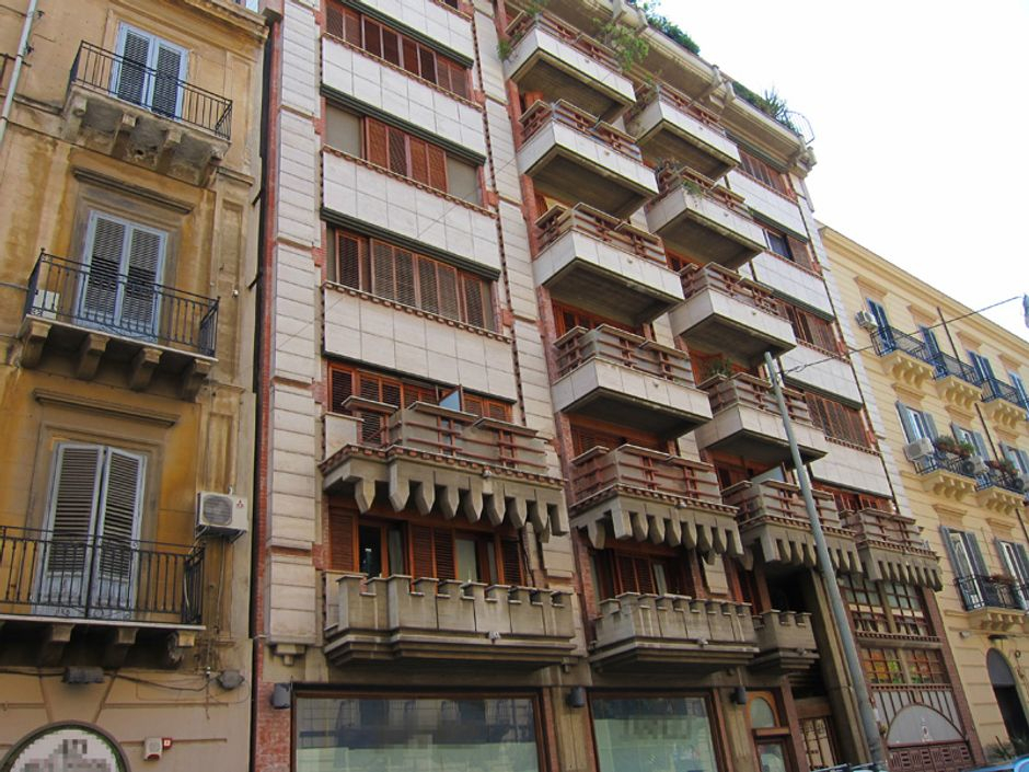 #5615 Ampio locale commerciale in vendita - foto 10