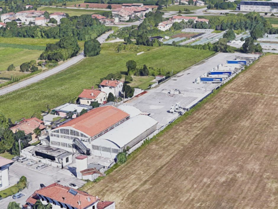 #5671 Capannone artigianale-industriale con uffici e terreni in vendita - foto 2