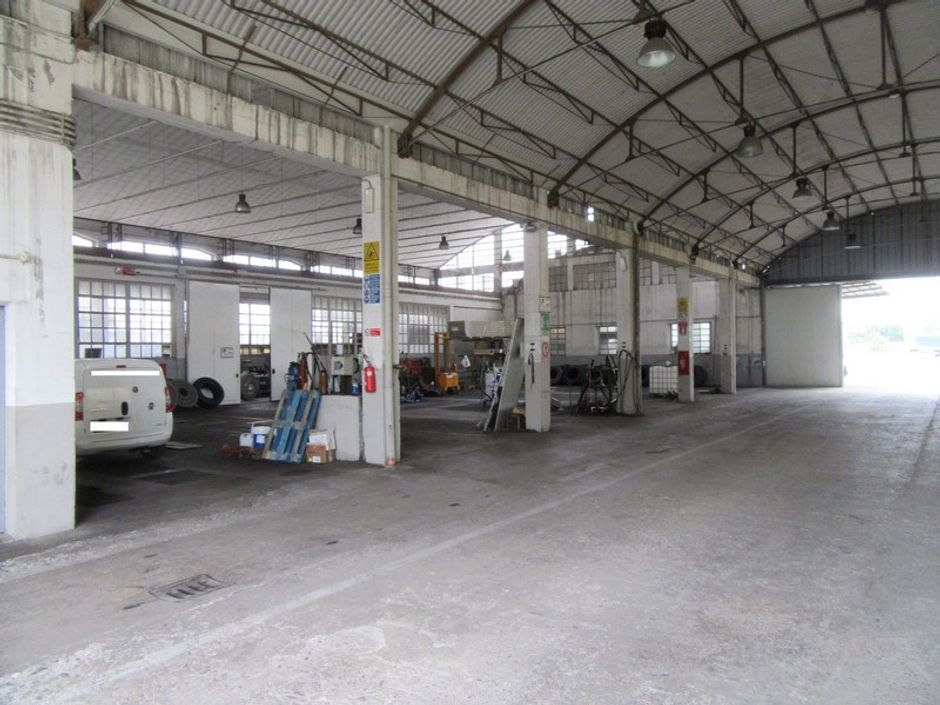 #5671 Capannone artigianale-industriale con uffici e terreni in vendita - foto 6