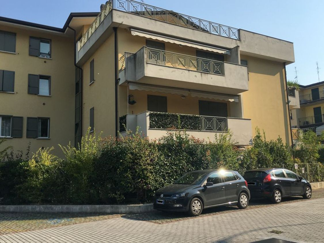 Asta Immobile Residenziale 5685 Appartamento con garage Real Estate